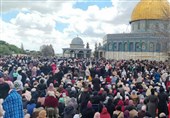 حضور بی سابقه نمازگزاران فلسطینی در مسجدالاقصی