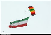 12 فروردین نماد مسئولیت‌پذیری مردم ایران در سرنوشت‌شان است