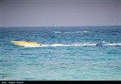 تفریحات دریایی گردشگران نوروزی در کیش
