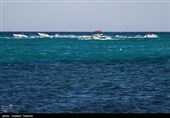 تفریحات دریایی گردشگران نوروزی در کیش