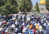 حضور هزاران فلسطینی در سومین نماز جمعه ماه مبارک رمضان در مسجدالاقصی