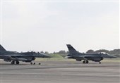 فرود اضطراری دو جنگنده آمریکایی در فرودگاه ژاپن
