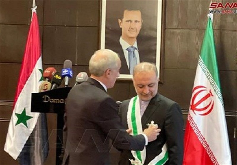 اعطای نشانی درجه ممتاز سوریه به سفیر ایران در دمشق