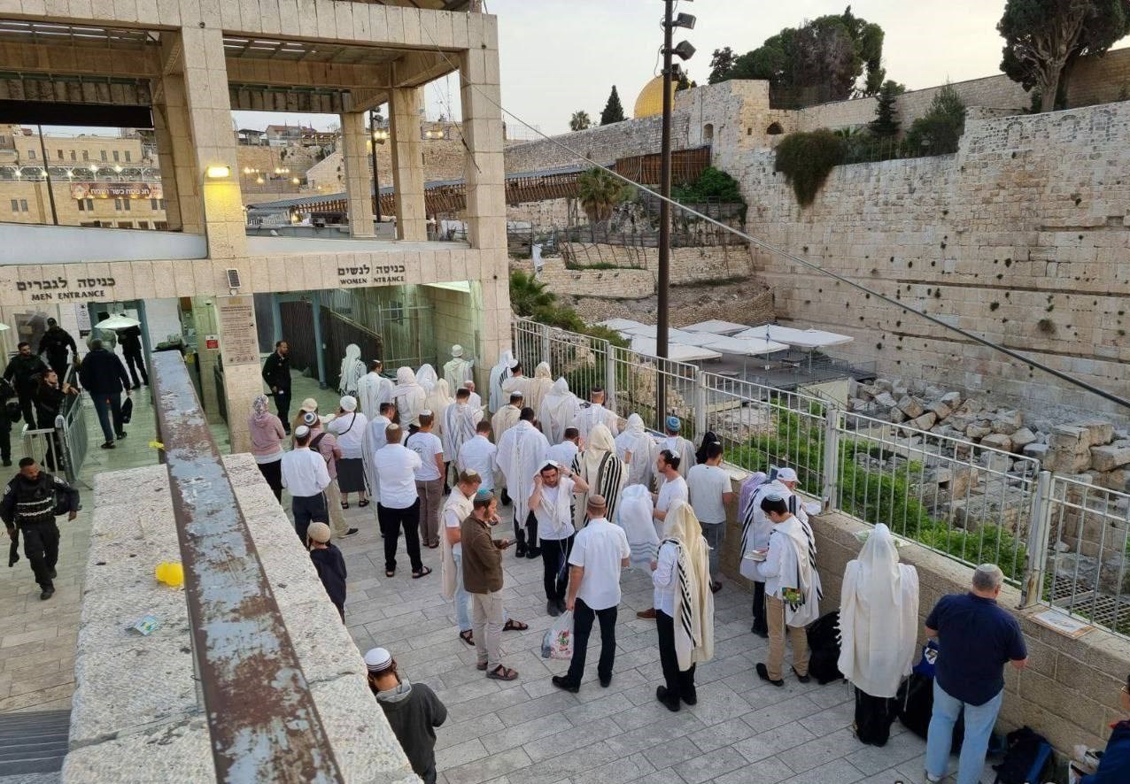 نتانیاهو ورود صهیونیست‌ها را به مسجد الاقصی تا پایان ماه رمضان ممنوع کرد