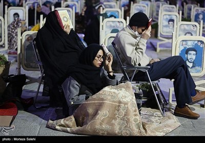 مراسم احیای شب نوزدهم در گلستان شهدا اصفهان