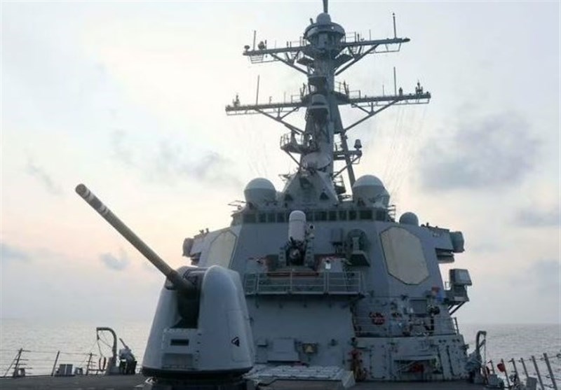 حرکت تحریک آمیز کشتی جنگی آمریکا در دریای چین جنوبی