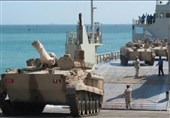 ورود تجهیزات نظامی امارات به یمن / دیدار مشاط با هیئت عمانی و سعودی