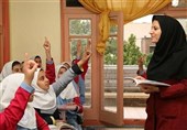 چند هزار نفر از معلمان آموزش‌و‌پرورش از مهر ماه تا به امروز &quot;یک ریال حقوق&quot; دریافت نکرده‌اند!