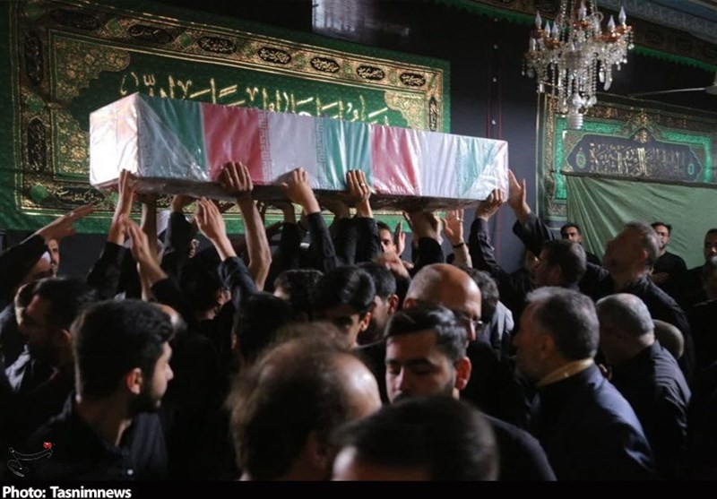 مراسم وداع با شهید گمنام دفاع مقدس در قزوین برگزار شد + تصاویر