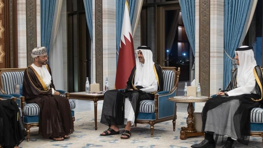 دیدار وزیر خارجه عمان با مقامات قطر