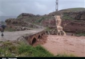 خروش سیلاب در رودخانه‌های لرستان+ فیلم