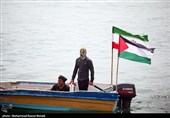رژه اقتدار بسیج دریایی مردم پایه نیروی دریایی سپاه در سواحل خلیج فارس