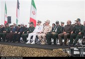 رژه اقتدار بسیج دریایی مردم پایه نیروی دریایی سپاه در سواحل خلیج فارس