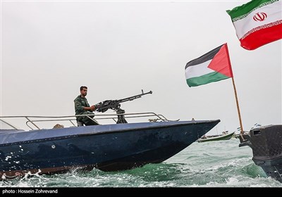 رژه اقتدار بسیج دریایی سپاه در حمایت از مردم فلسطین