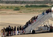 آغاز روند تبادل اسرا در یمن/ ورود اولین اسرای یمنی به فرودگاه صنعا