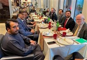 نماینده آمریکا با اعضای شورای بازرگانان افغانستان در دبی دیدار کرد