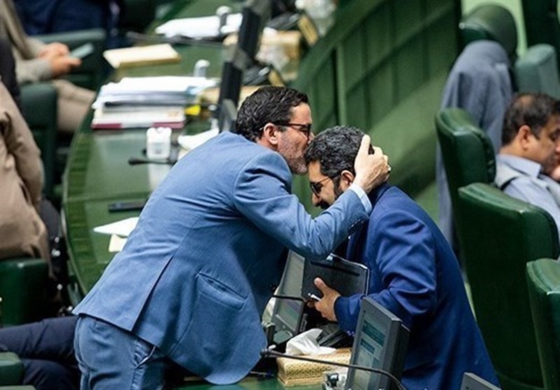 تناقض آماری در آموزش و پرورش زنجان/ صف‌آرایی مسئولان در برابر هم!