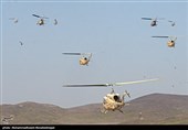 بالگردهای ارتش در آسمان تهران رژه رفتند