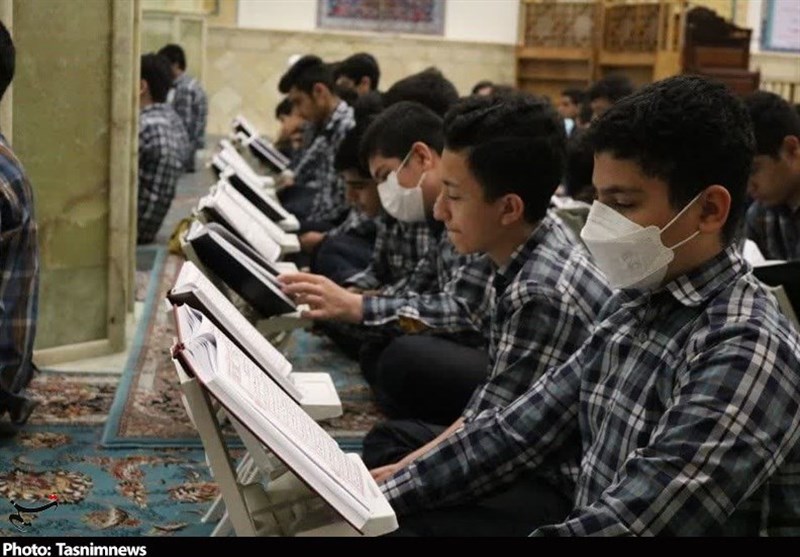 1200 دانش‌آموز قزوینی با قرآن مأنوس شدند + تصاویر
