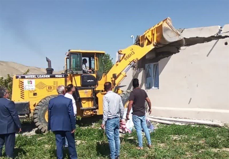 تخریب 100 فقره ساخت و ساز غیرمجاز پاکدشت