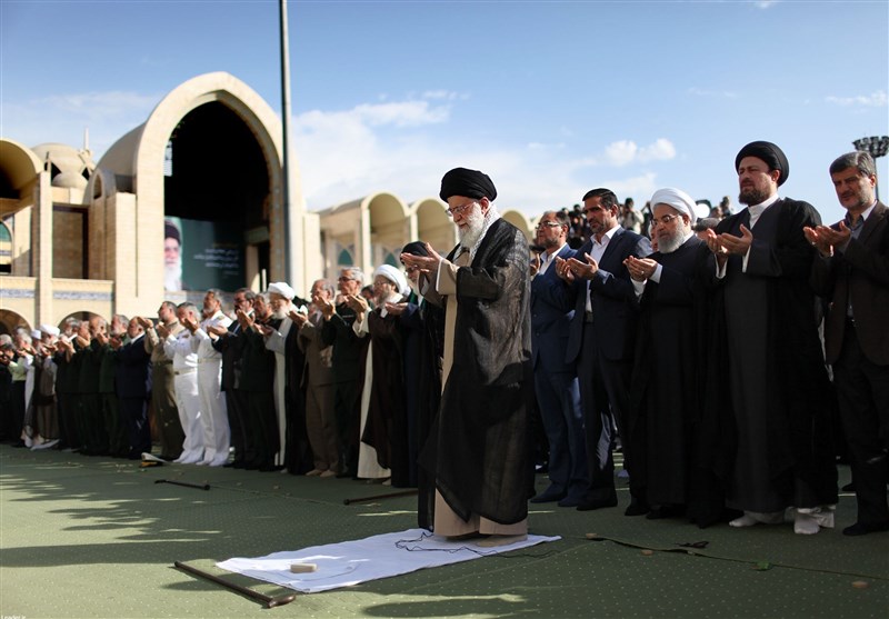 نماز عید فطر به امامت حضرت آیت الله خامنه‌ای رهبر معظم انقلاب برگزار شد