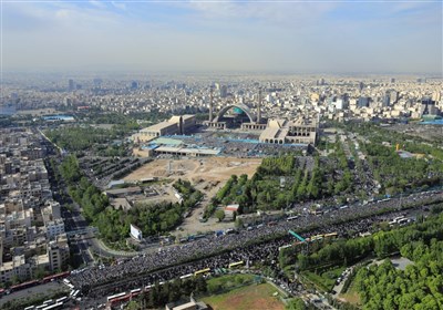  تصویر هوایی از حضور پرشور مردم تهران در نماز عید فطر ۱۴۰۲ 
