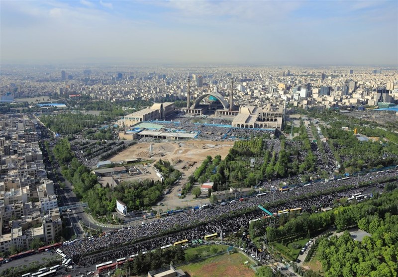 تصویر هوایی از حضور پرشور مردم تهران در نماز عید فطر 1402