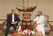 Iranian FM Praises Oman&apos;s Regional Policy in Visit to Muscat