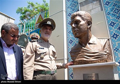 امیر سرتیپ محمد محمودی در آیین رونمایی از سردیس شهدای ارتش