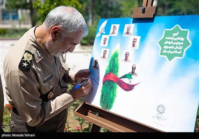 امیر سرتیپ محمد محمودی در آیین رونمایی از سردیس شهدای ارتش