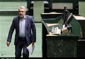 Iranian Parliament Starts Impeaching Industry Minister