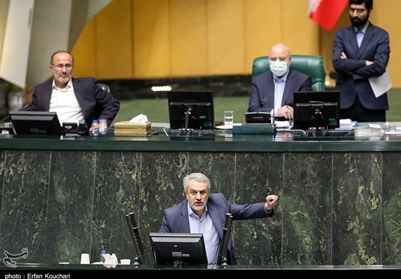 Iran’s Industry Minister Loses Vote of Confidence