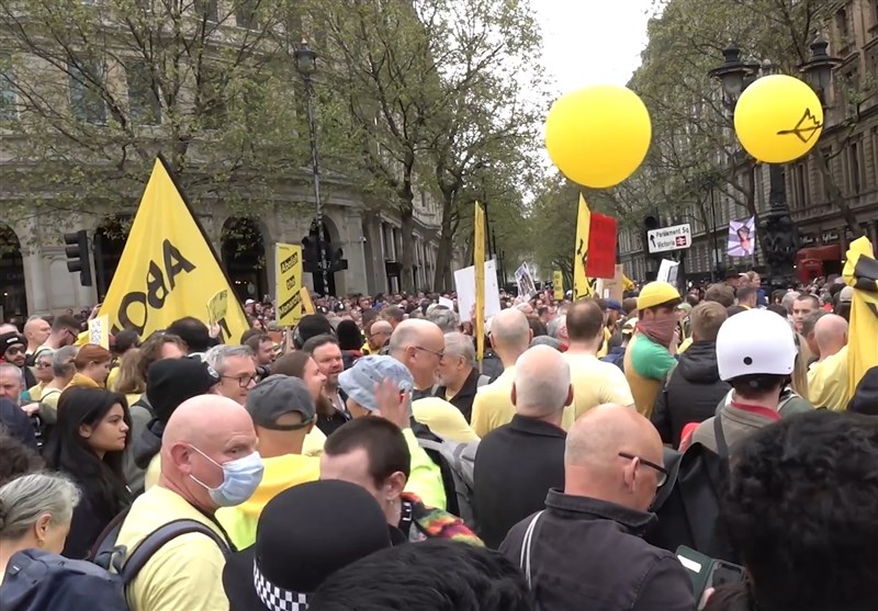 Anti-Monarchy Protesters Rally in London (+Video)