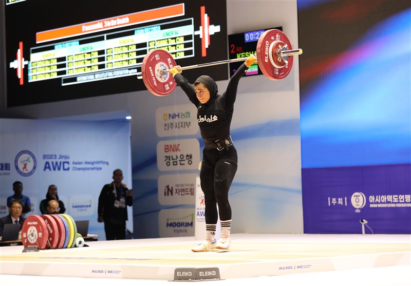 Iranian Woman Keshavarz Claims Bronze at Asian Weightlifting Championships