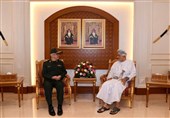 سرلشکر باقری در دیدار وزیر دفاع عمان: آماده‌ایم توانمندی‌های دفاعی ایران را در اختیار عمان قرار دهیم
