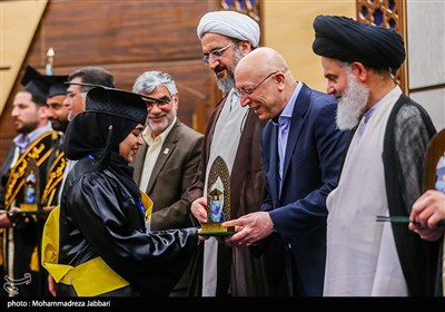 مراسم نکوداشت دانش‌آموختگان بین‌المللی دانشگاه‌های ایران - قم