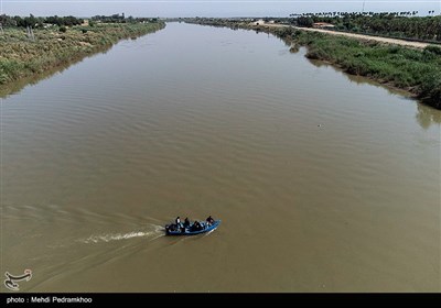 تردد خطرناک اهالی روستاهای عنافچه با قایق