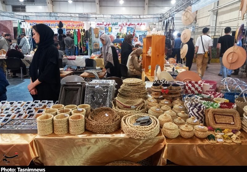 نمایشگاه گردشگری زاگرس‌نشینان با مشارکت 11 استان در ایلام دایر است