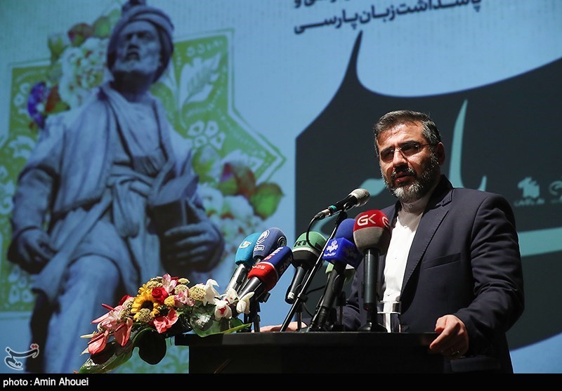 صحبت‌های وزیر ارشاد؛ از نگرانی برای زبان فارسی در داخل تا آموزش به‌ خارجی‌ها + فیلم
