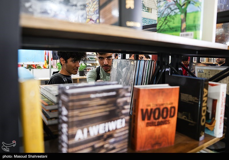 نرخ ارز تهدیدی برای بخش خارجی نمایشگاه کتاب تهران 2