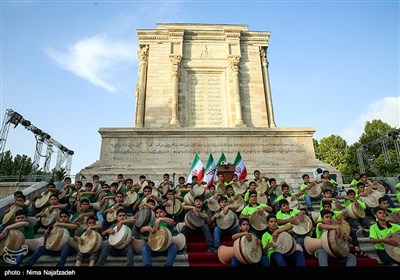 Iranians Commemorate Ferdowsi