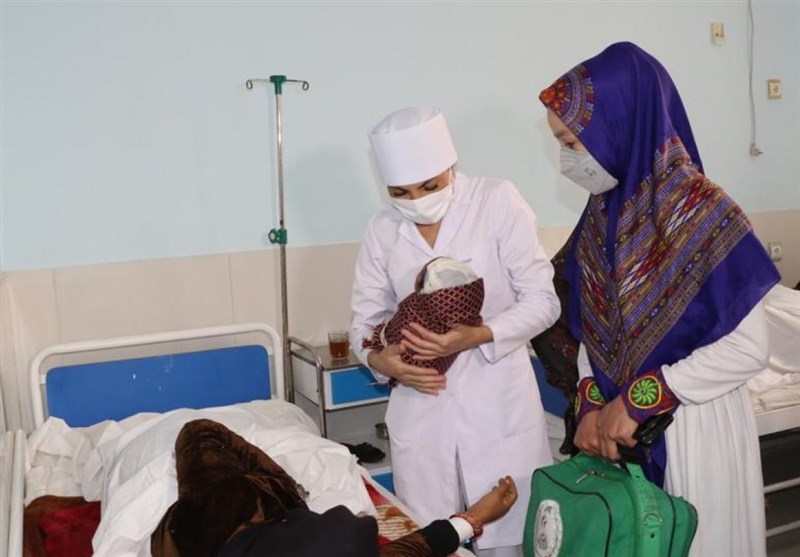 اعزام پزشکان زن ترکمنستانی به هرات