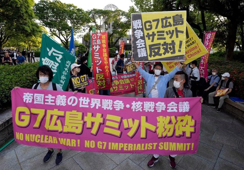 Protesters Clash with Police Ahead of G7 Summit in Hiroshima (+Video)
