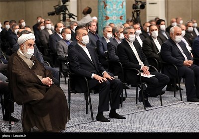 دیدار مسئولان وزارت امور خارجه و سفیران جمهوری اسلامی ایران با رهبر معظم انقلاب