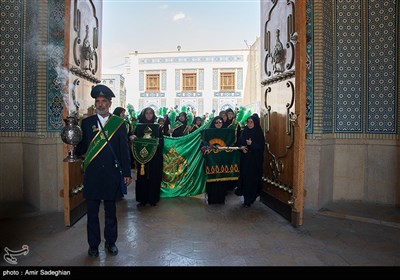 شاد پیمایی خدام حرم احمد بن موسی (ع) به مناسبت روز دختر