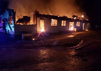  آتش سوزی در خوابگاه مدرسه‌ دخترانه در گویان؛ جان‌باختن دستکم ۲۰ نفر 