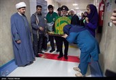 کاروان زیر سایه خورشید در بیمارستان معتضدی کرمانشاه