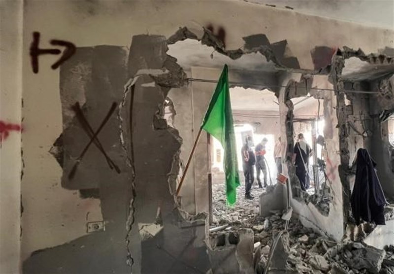 صهیونیست‌ها خانه شهید فلسطینی را منفجر کردند