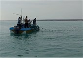 توقیف شناور با بیش از یک تن صید غیرمجاز ماهی در استان بوشهر