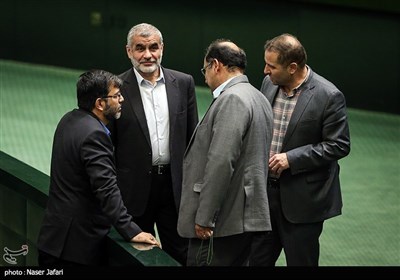  علی نیکزاد در انتخابات هیئت رئیسه مجلس شورای اسلامی